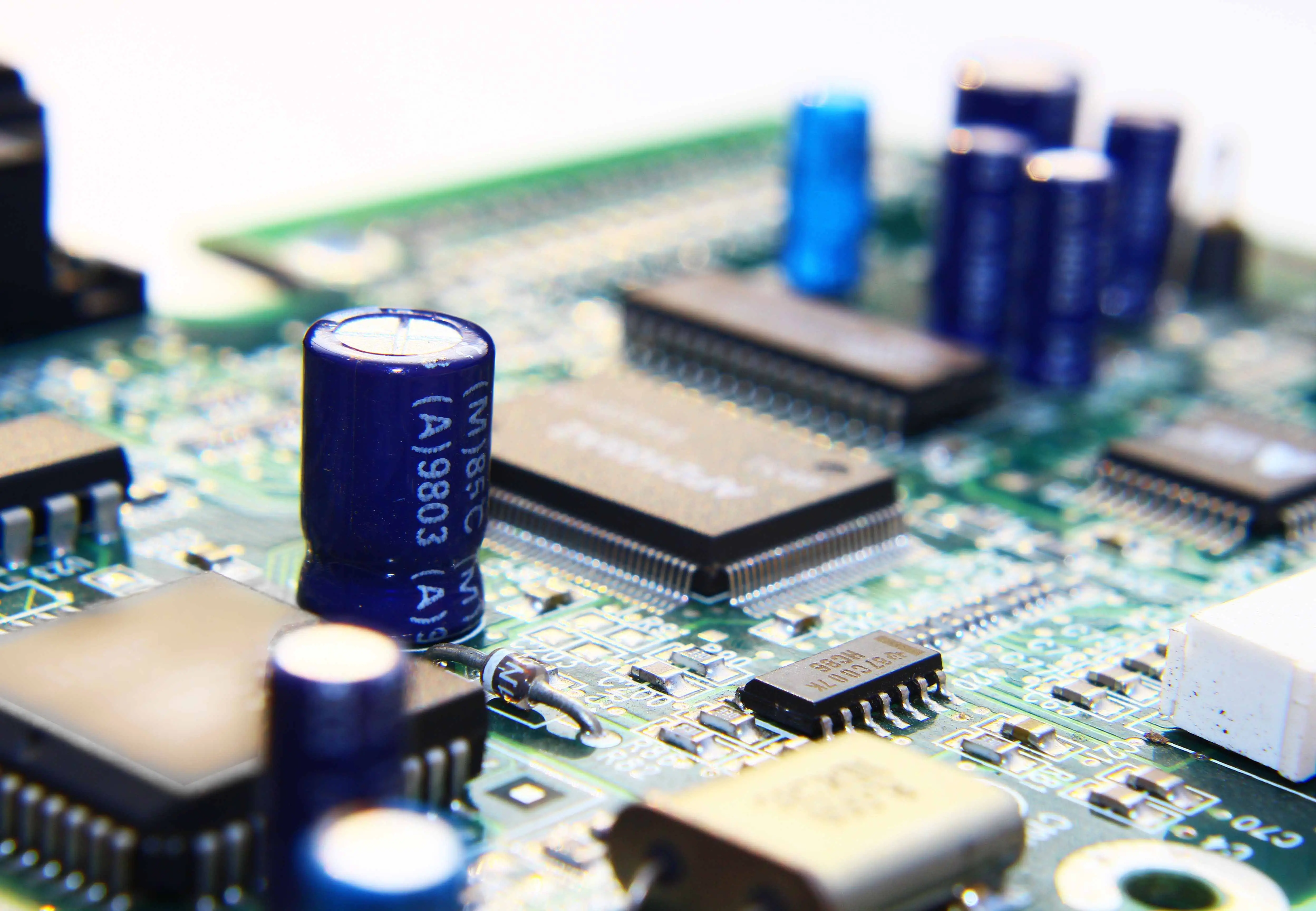 电子元器件失效分析